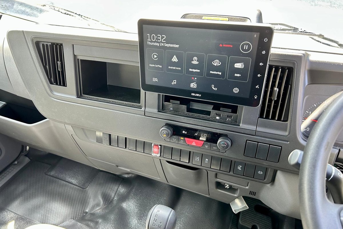 2026 Isuzu N Series NPR 45/65-175 DT D28 Tradepack image 22