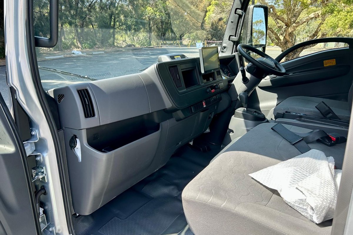 2026 Isuzu N Series NPR 45/65-175 DT D28 Tradepack image 20