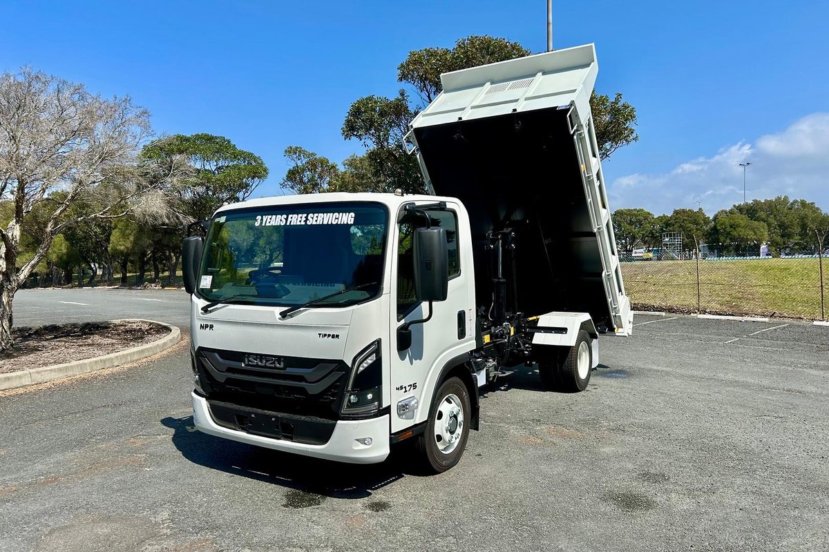 2026 Isuzu N Series NPR 45/65-175 MT D34 Tipper image 13