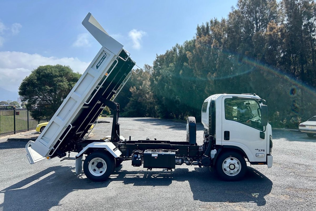 2026 Isuzu N Series NPR 45/65-175 MT D34 Tipper image 18
