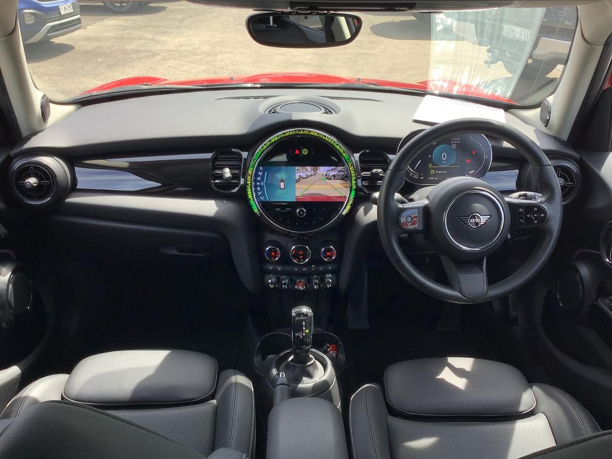 2022 MINI Hatch Cooper Classic Plus F56 LCI-2 image 16