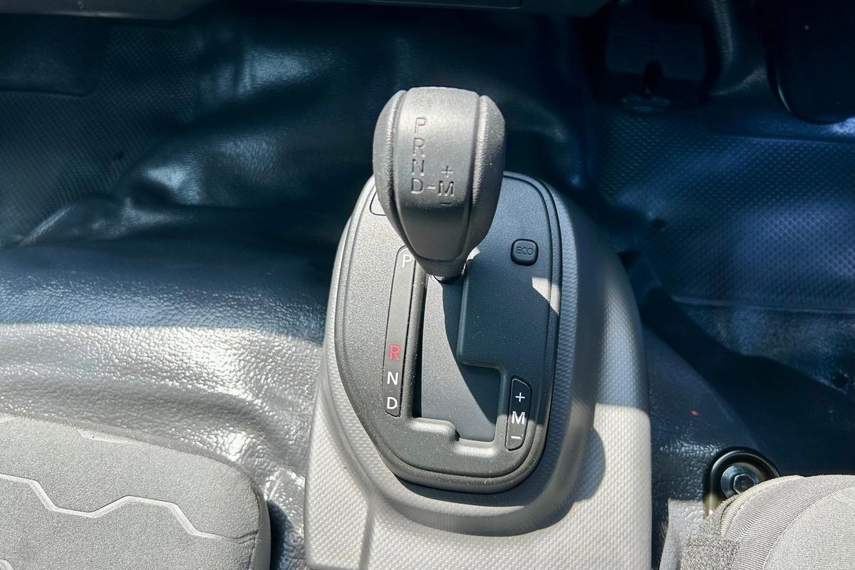 2026 Isuzu N Series NPR 45/65-175 DT D28 Tradepack image 21