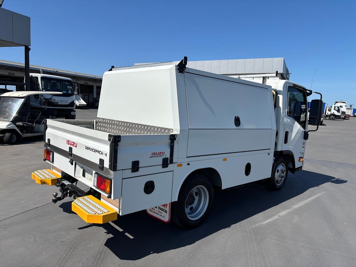 2023 Isuzu N Series NLR 45-150 Servicepack X image 5