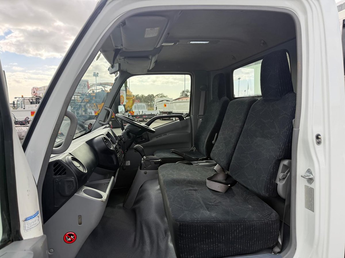 2015 Hino 300 Series 717 Medium image 31