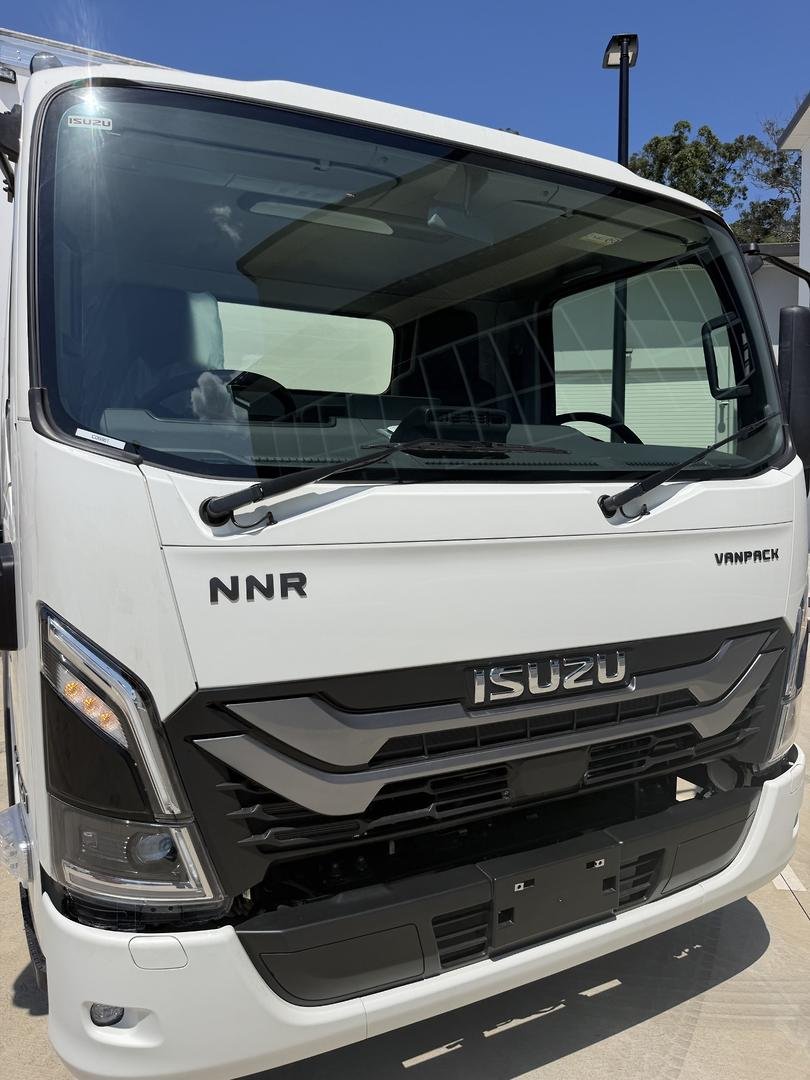 2026 Isuzu N Series NNR 45-150 DT D34 Vanpack image 6