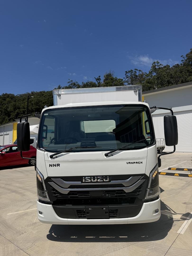 2026 Isuzu N Series NNR 45-150 DT D34 Vanpack image 5