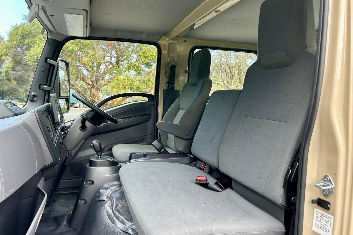 2026 Isuzu N Series NNR 45-150 DT C34 Traypack image 19