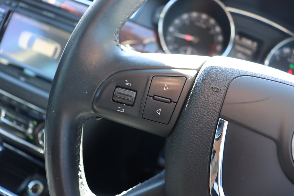 2012 SKODA Superb Elegance 125TDI 3T MY13 image 14