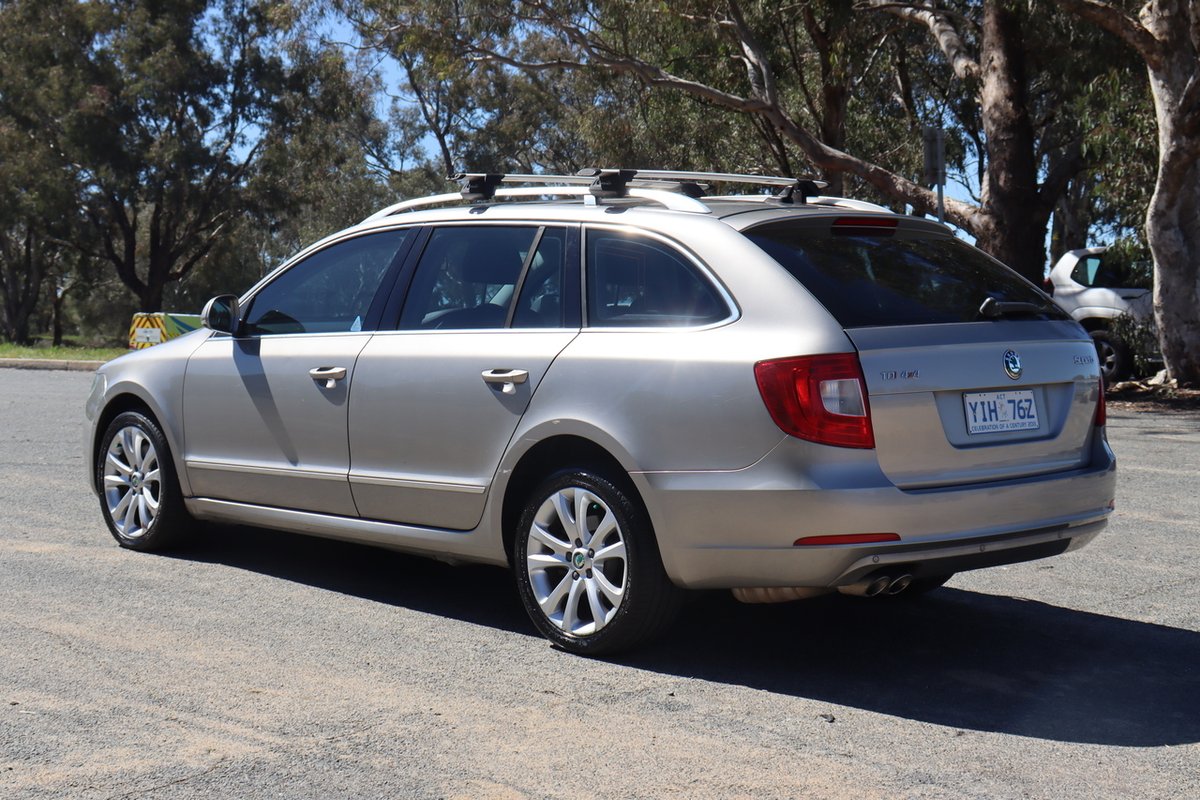 2012 SKODA Superb Elegance 125TDI 3T MY13 image 5