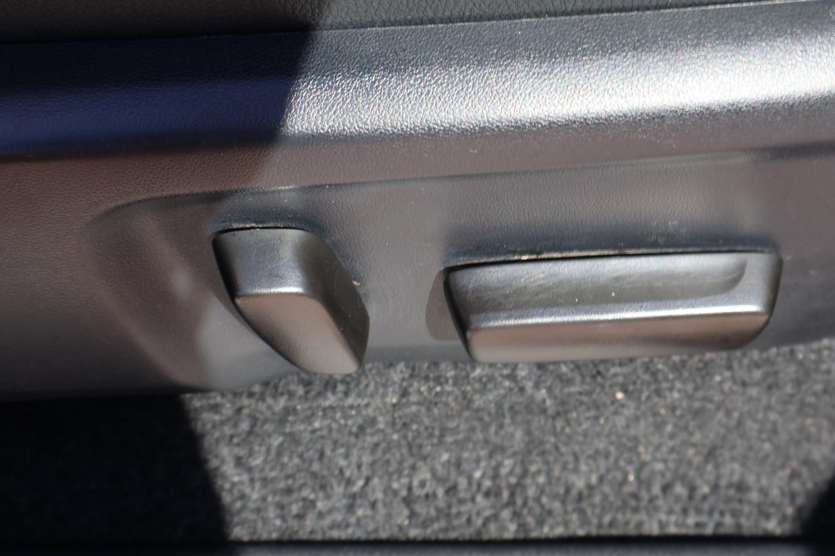 2023 Toyota Hilux Rogue GUN126R 4X4 Dual Range image 24