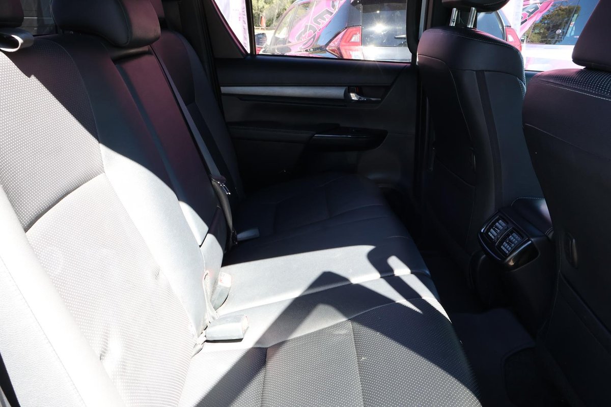 2023 Toyota Hilux Rogue GUN126R 4X4 Dual Range image 25