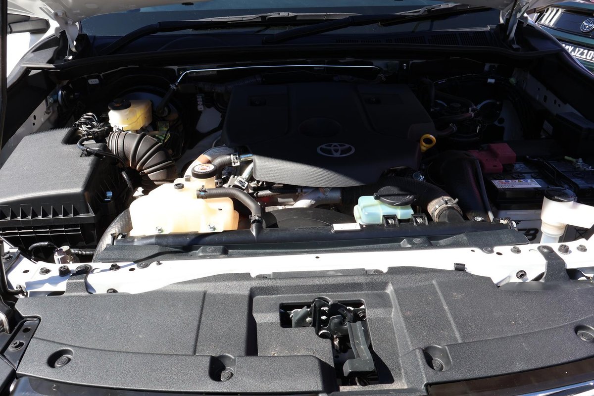2023 Toyota Hilux Rogue GUN126R 4X4 Dual Range image 29
