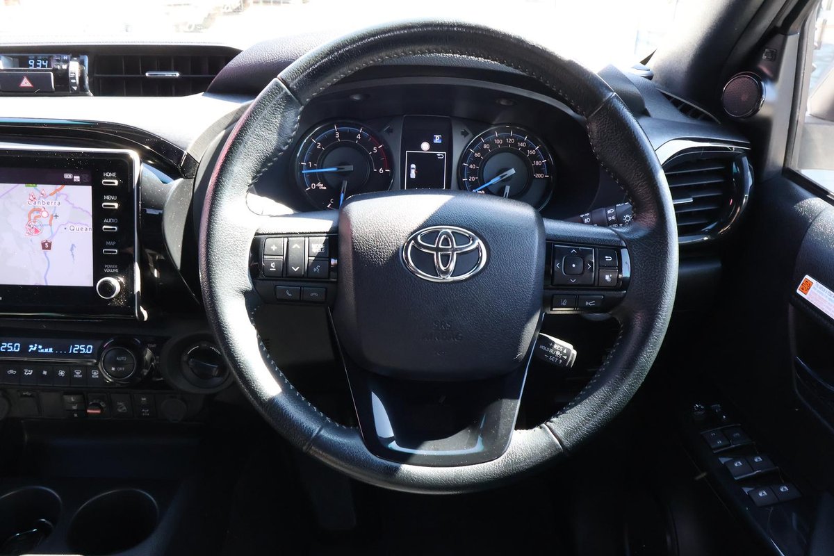 2023 Toyota Hilux Rogue GUN126R 4X4 Dual Range image 9