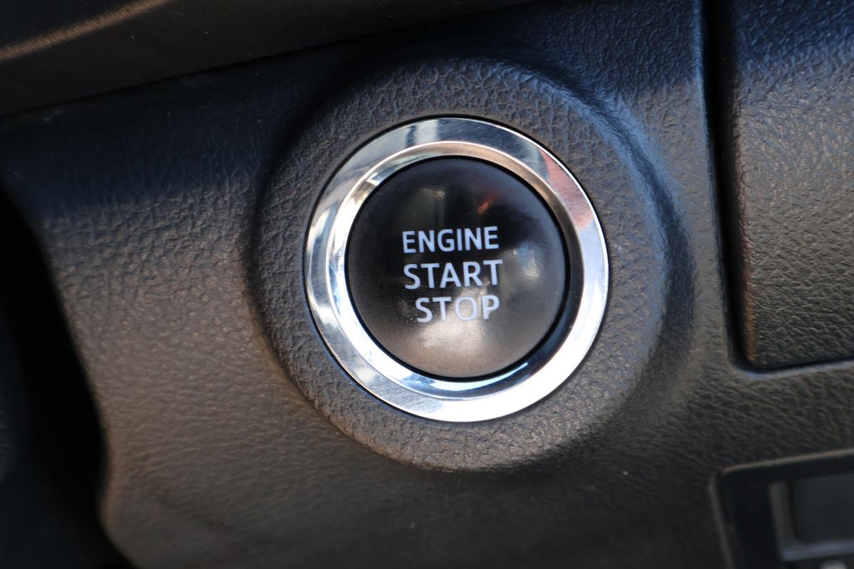 2023 Toyota Hilux Rogue GUN126R 4X4 Dual Range image 18