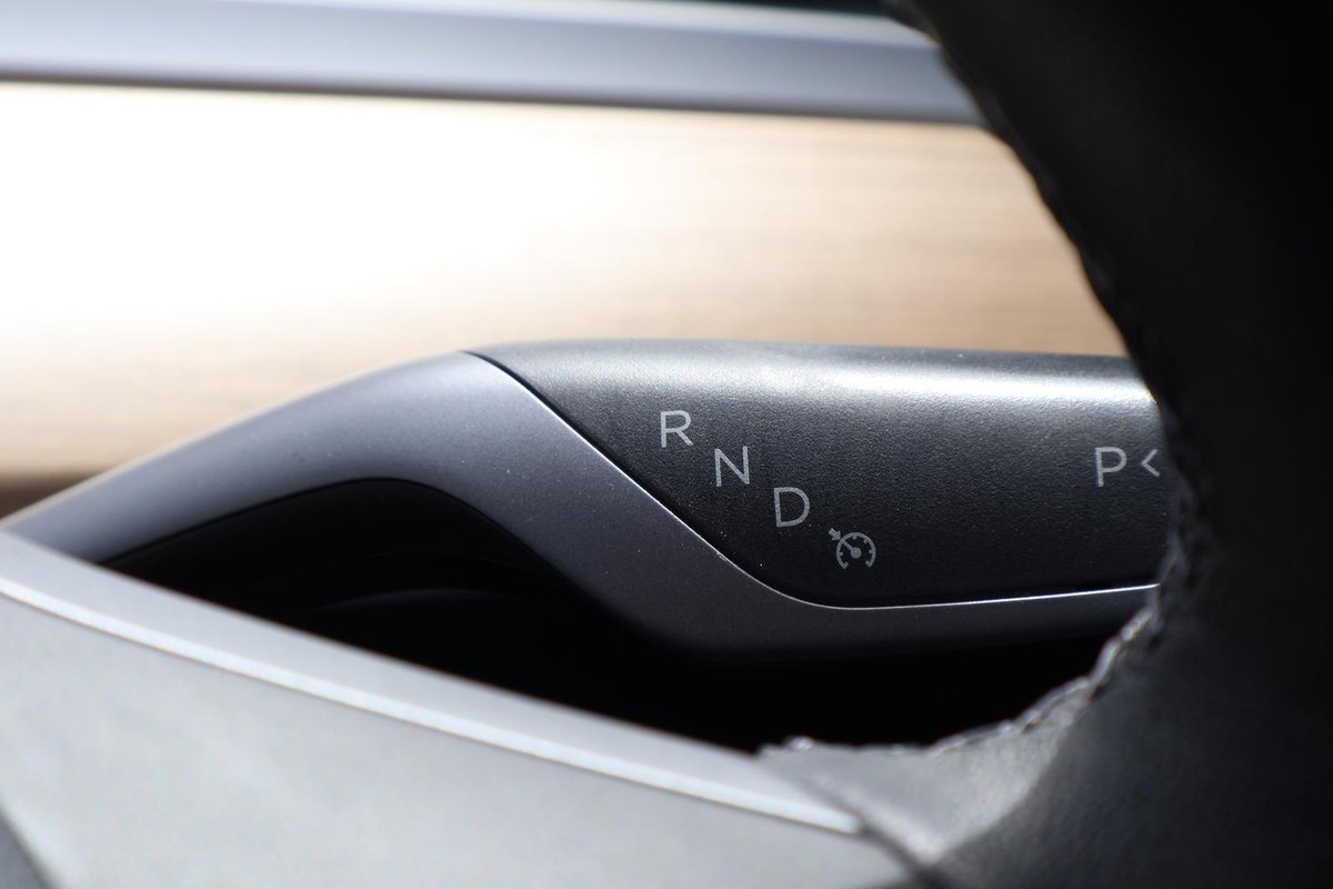 2022 Tesla Model 3 Rear-Wheel Drive image 34