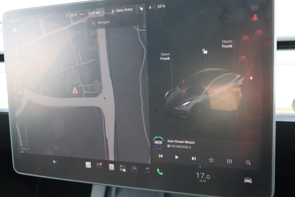 2022 Tesla Model 3 Rear-Wheel Drive image 27
