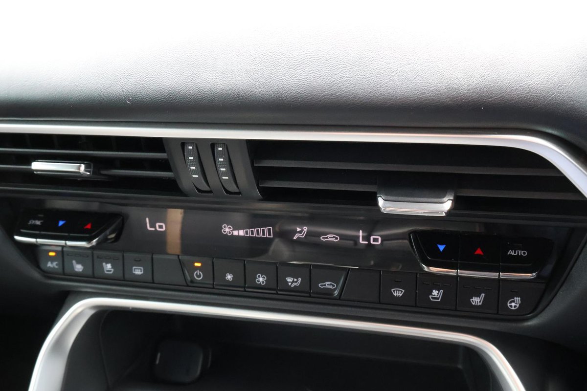 2023 Mazda CX-60 G40e Azami KH Series AWD image 31