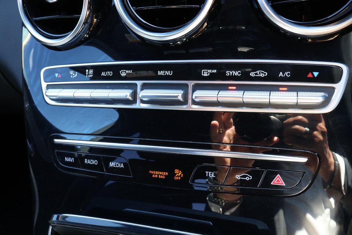 2018 Mercedes-Benz C-Class C300 W205 image 28