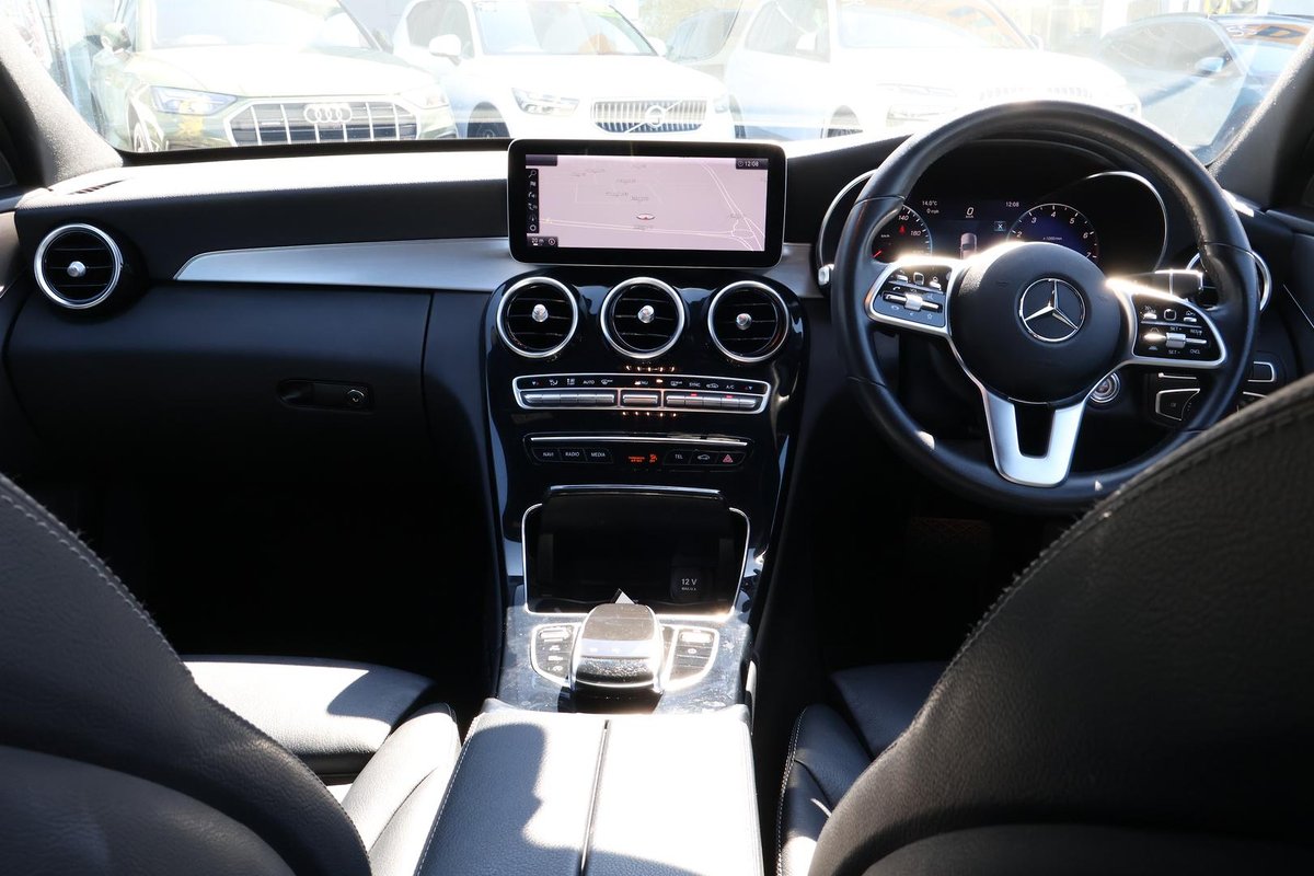 2018 Mercedes-Benz C-Class C300 W205 image 22