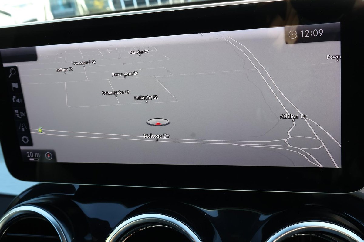 2018 Mercedes-Benz C-Class C300 W205 image 29