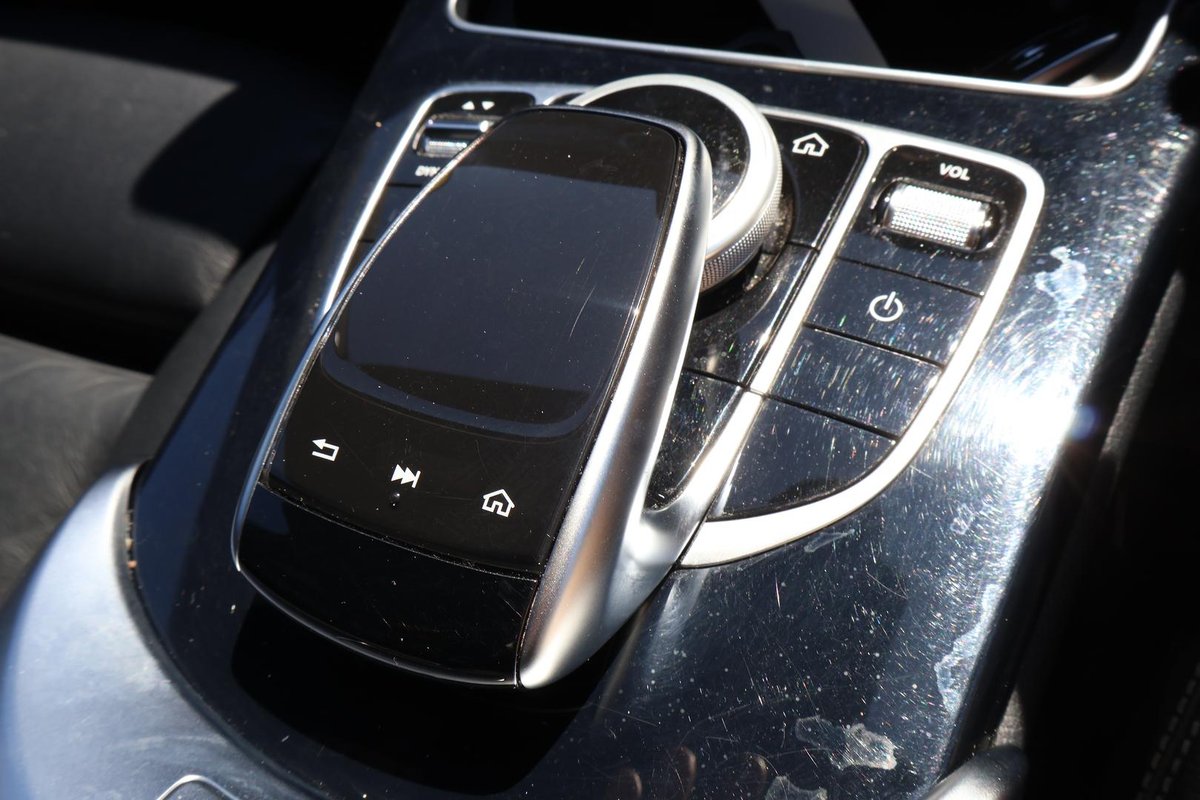 2018 Mercedes-Benz C-Class C300 W205 image 27