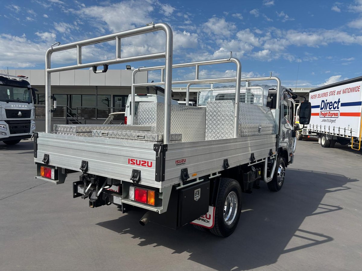 2023 Isuzu N Series NPR 45/55-155 Tradepack image 10