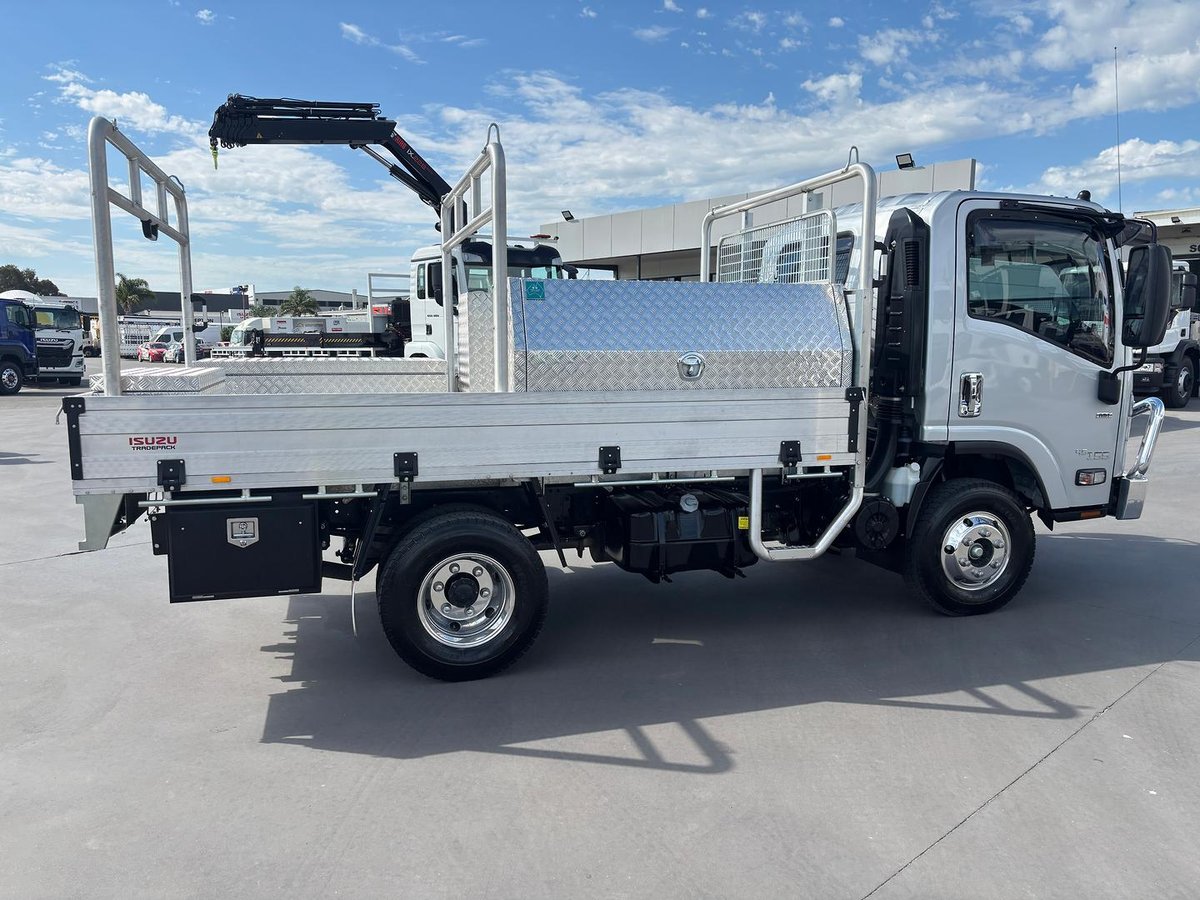 2023 Isuzu N Series NPR 45/55-155 Tradepack image 11
