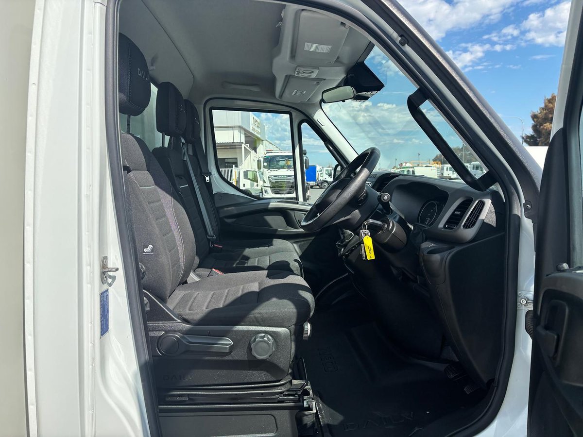 2022 Iveco Daily 70C21 image 14