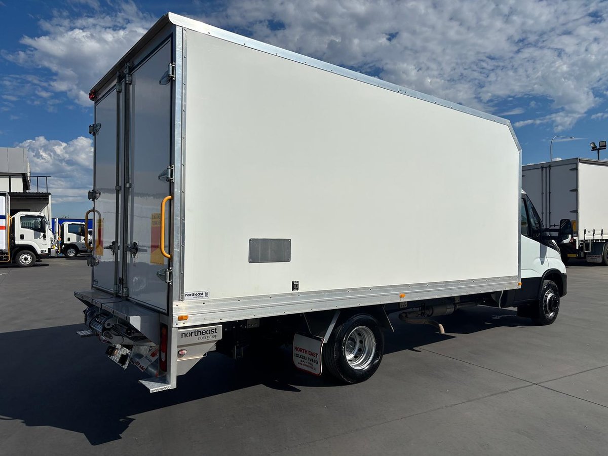 2022 Iveco Daily 70C21 image 10