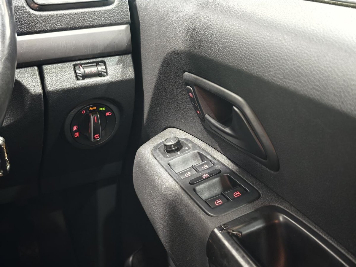 2017 Volkswagen Amarok TDI420 Core 2H MY17 4X4 Constant image 14