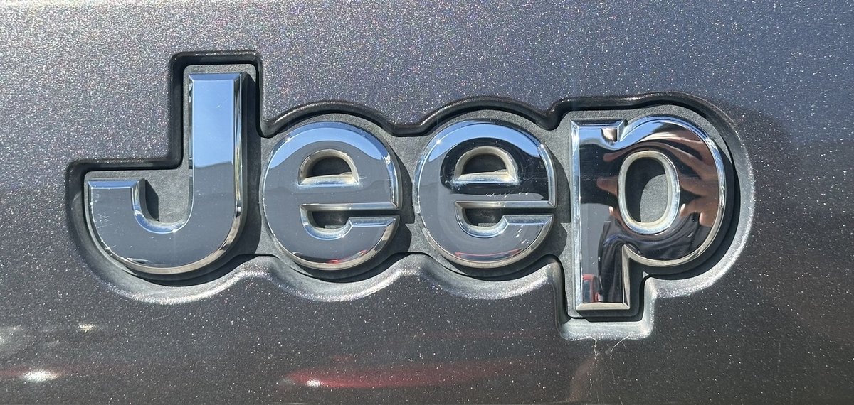 2015 Jeep Grand Cherokee Overland WK MY15 4X4 Dual Range image 32