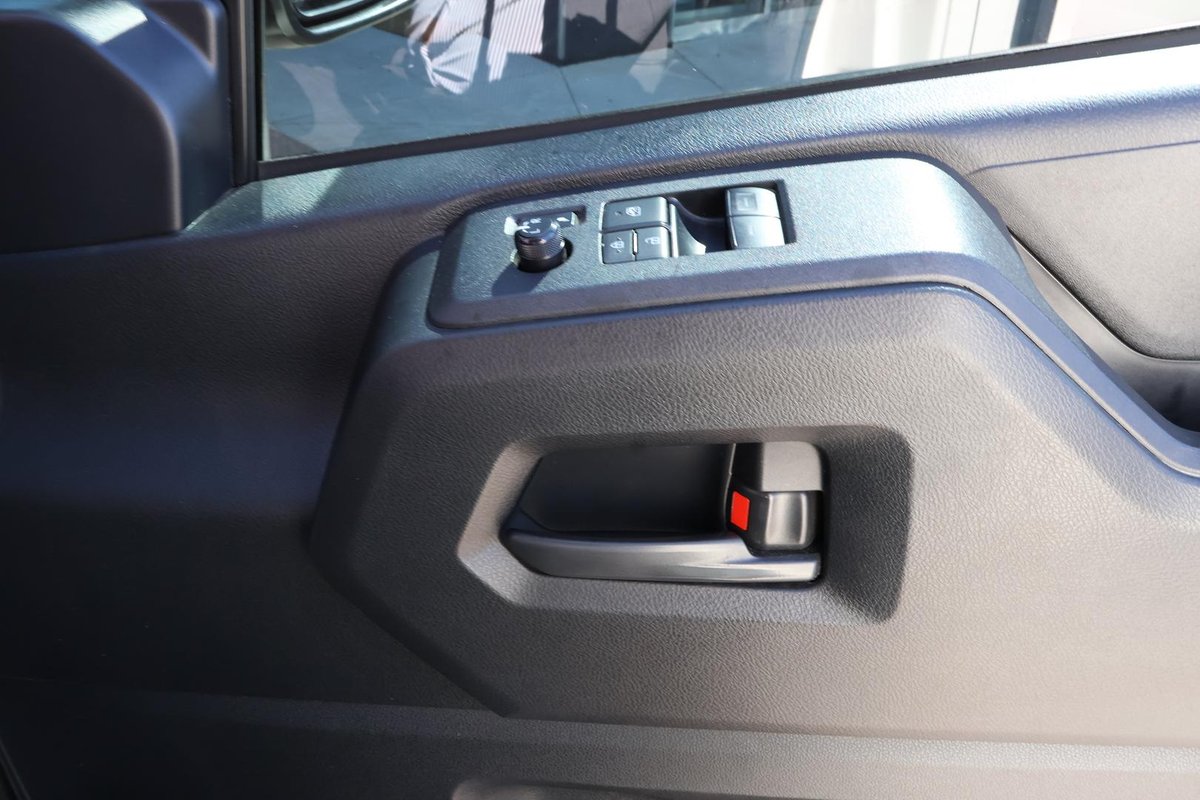 2021 Toyota Hiace GDH300R image 21
