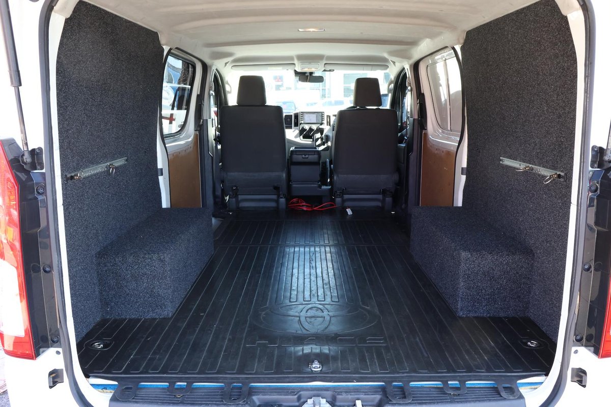 2021 Toyota Hiace GDH300R image 22