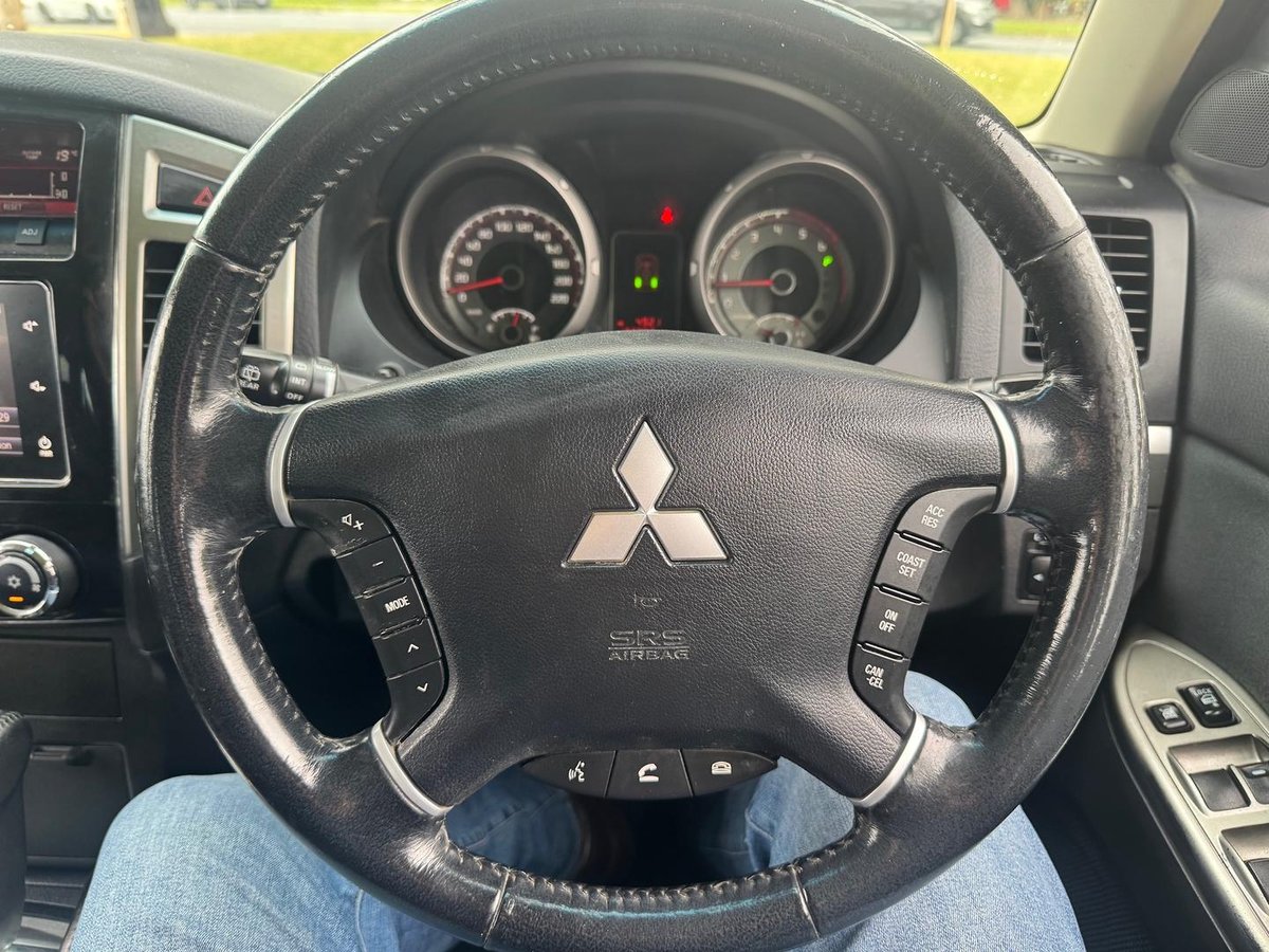 2016 Mitsubishi Pajero GLX NX MY16 4X4 Dual Range image 18