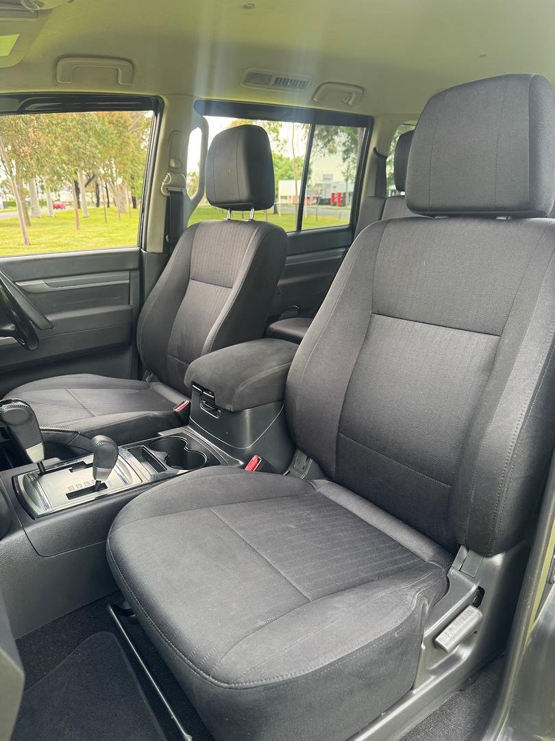 2016 Mitsubishi Pajero GLX NX MY16 4X4 Dual Range image 13