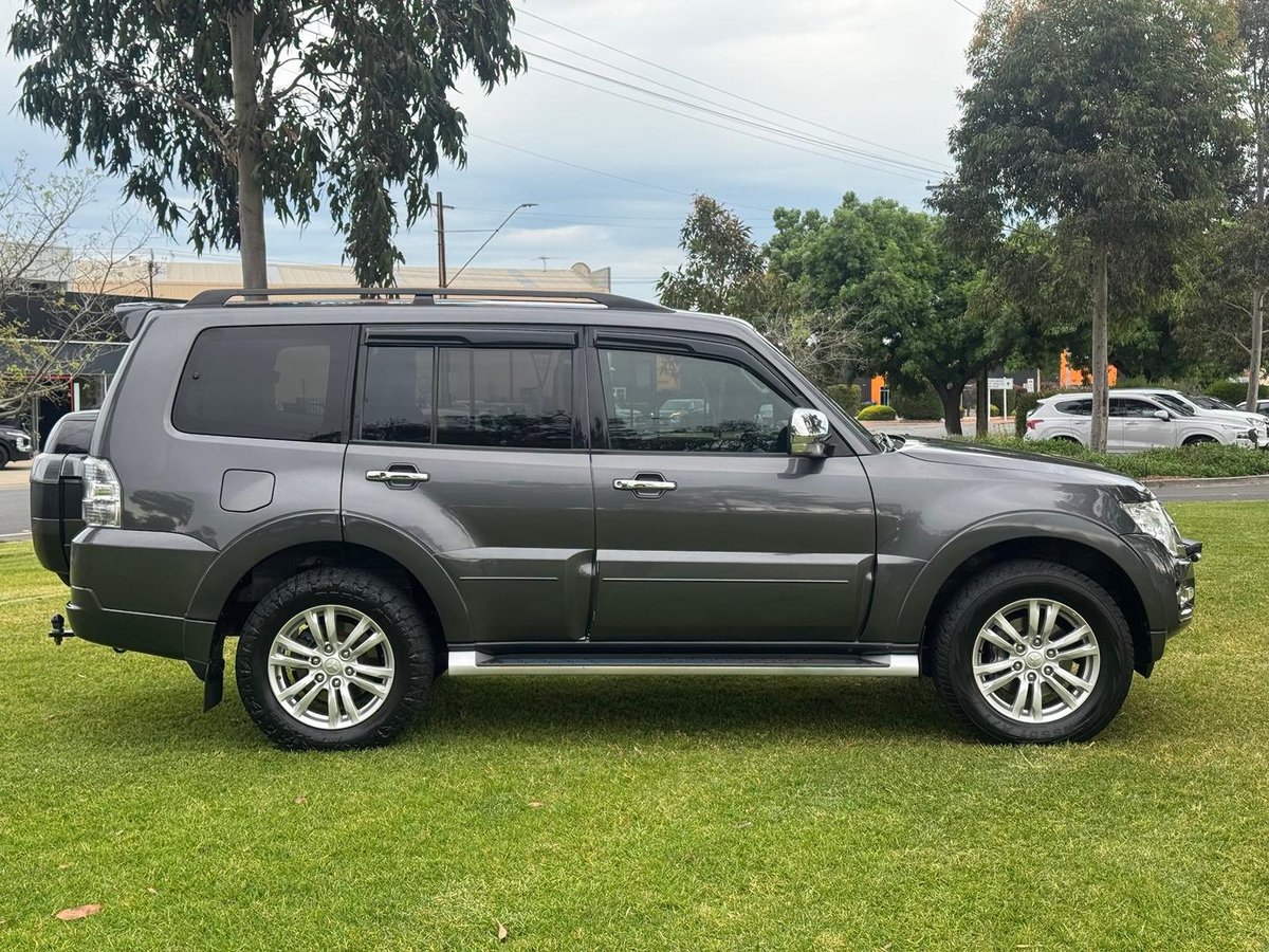 2016 Mitsubishi Pajero GLX NX MY16 4X4 Dual Range image 8