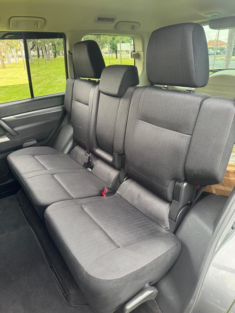2016 Mitsubishi Pajero GLX NX MY16 4X4 Dual Range image 12