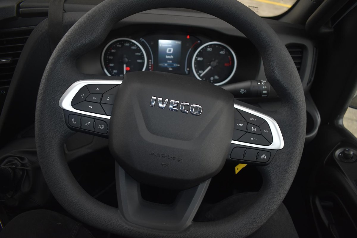2026 Iveco Daily 35S14V image 17