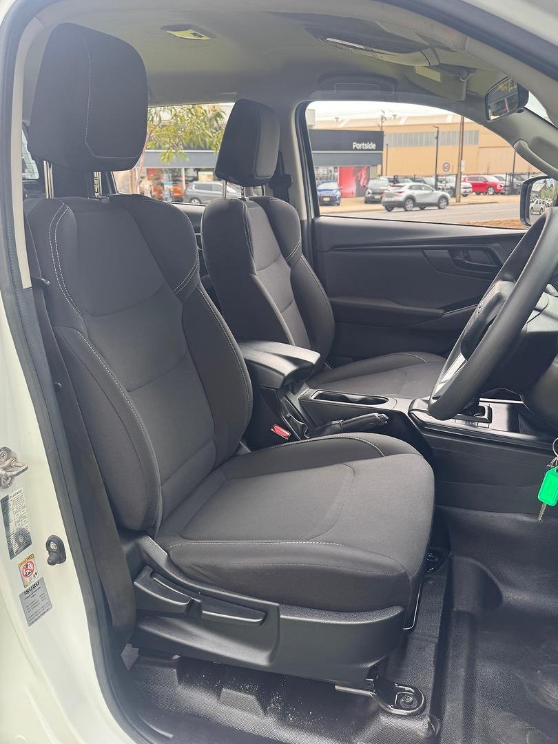 2021 Isuzu D-MAX SX MY21 4X4 Dual Range image 11