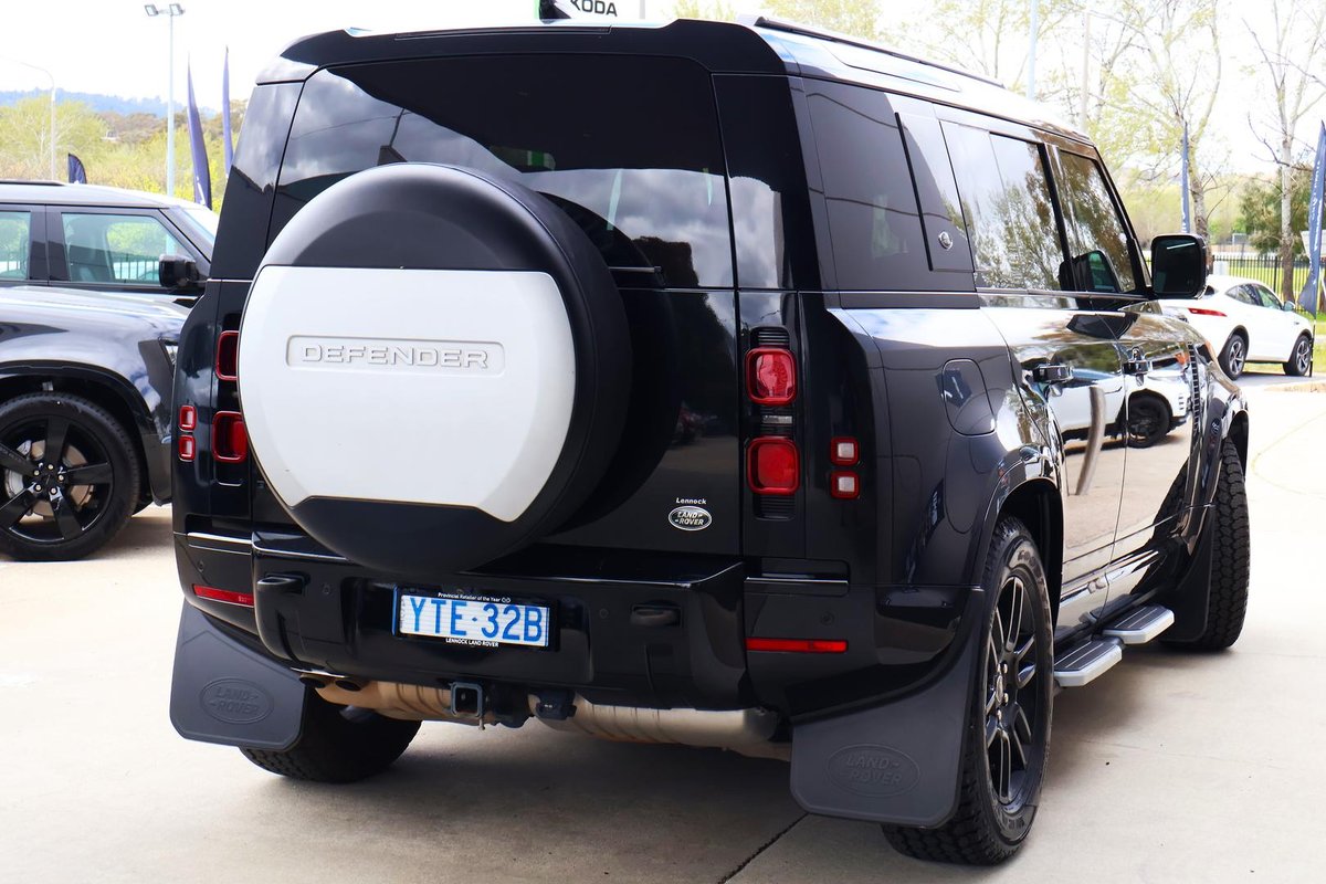 2021 Land Rover Defender 110 D300 X-Dynamic HSE L663 MY22 AWD image 5