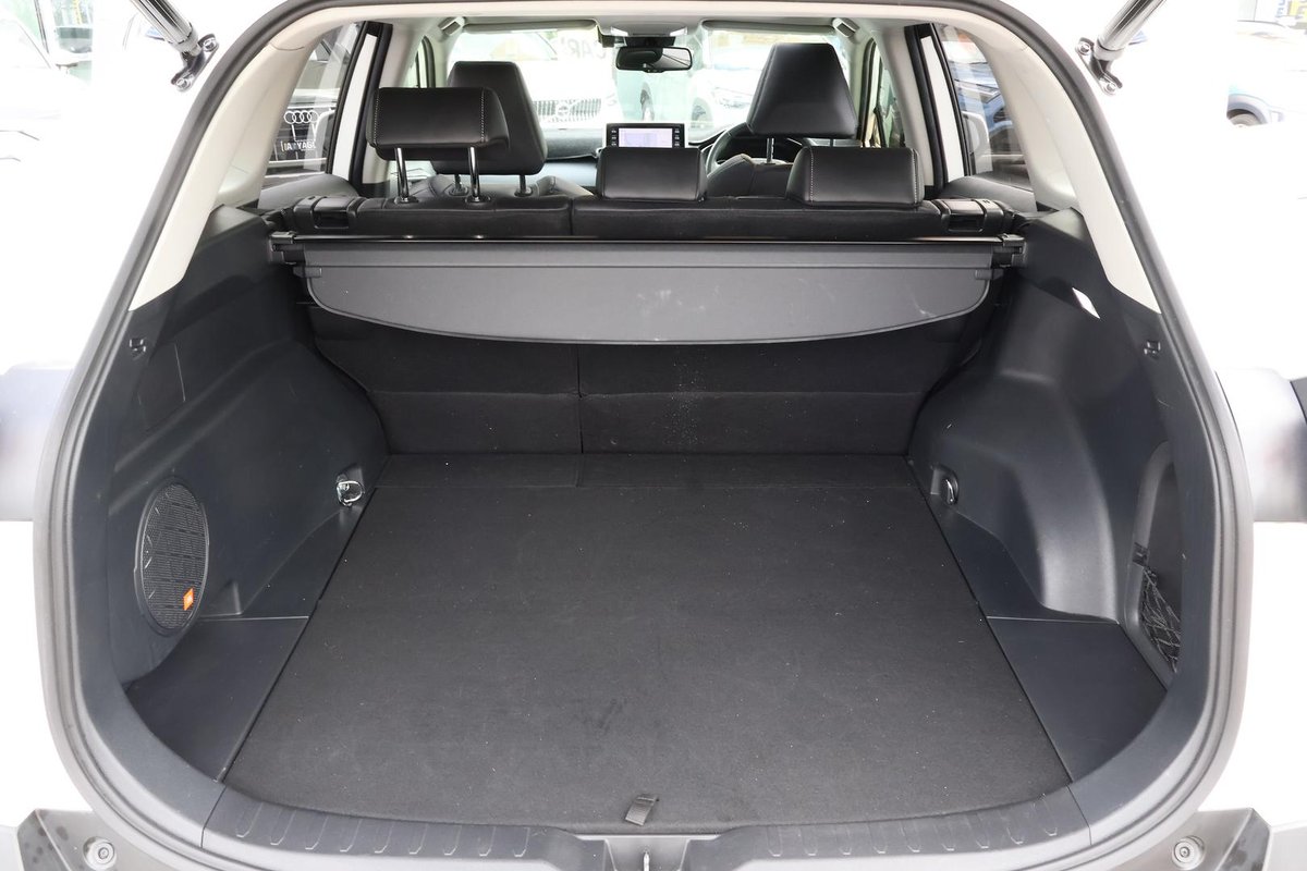 2020 Toyota RAV4 Cruiser AXAH54R 4X4 On Demand image 13