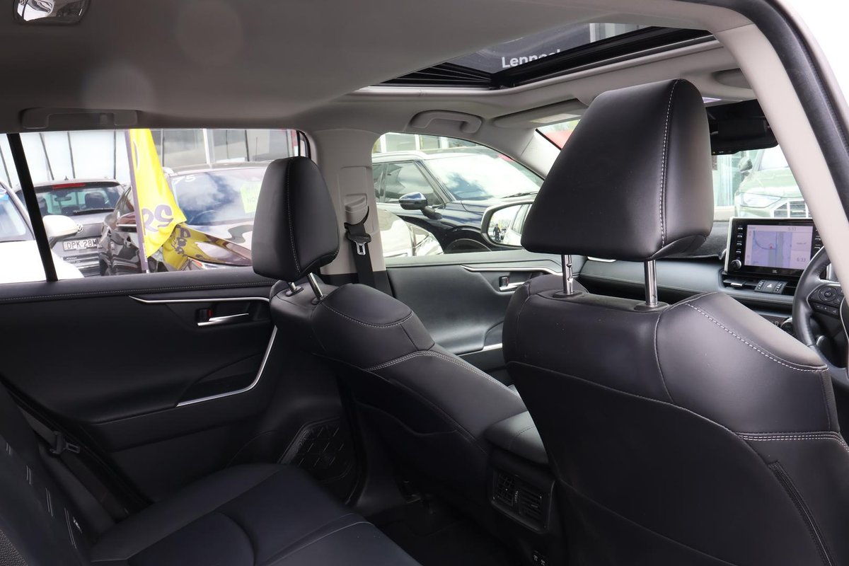 2020 Toyota RAV4 Cruiser AXAH54R 4X4 On Demand image 16
