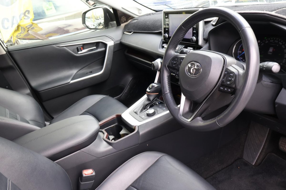 2020 Toyota RAV4 Cruiser AXAH54R 4X4 On Demand image 17