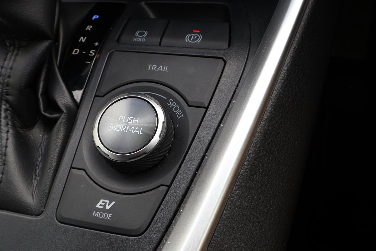 2020 Toyota RAV4 Cruiser AXAH54R 4X4 On Demand image 26