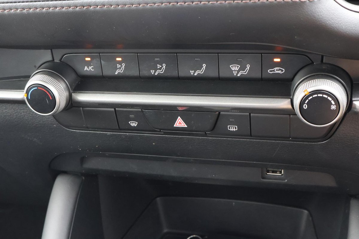 2021 Mazda 3 G20 Pure BP Series image 23
