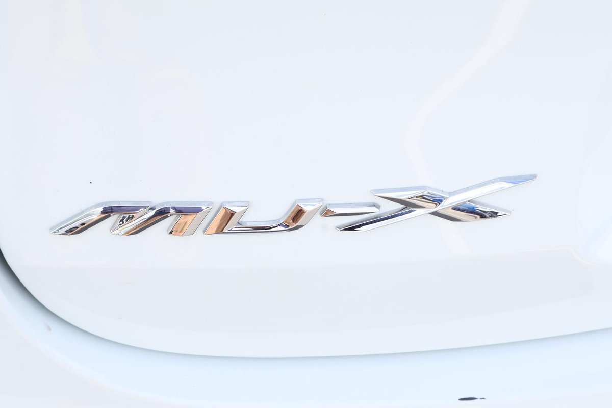2023 Isuzu MU-X LS-T MY23 4X4 Dual Range image 10