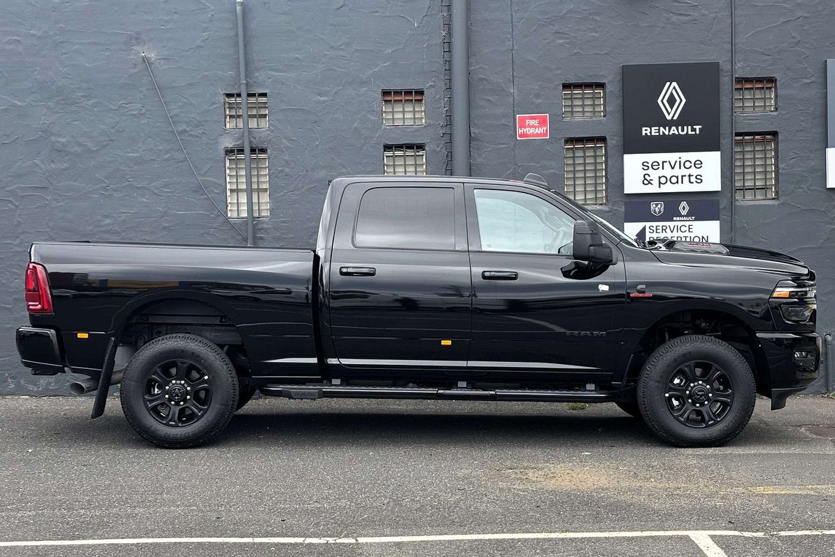 2026 RAM 2500 Laramie DJ MY26 4X4 Dual Range image 10