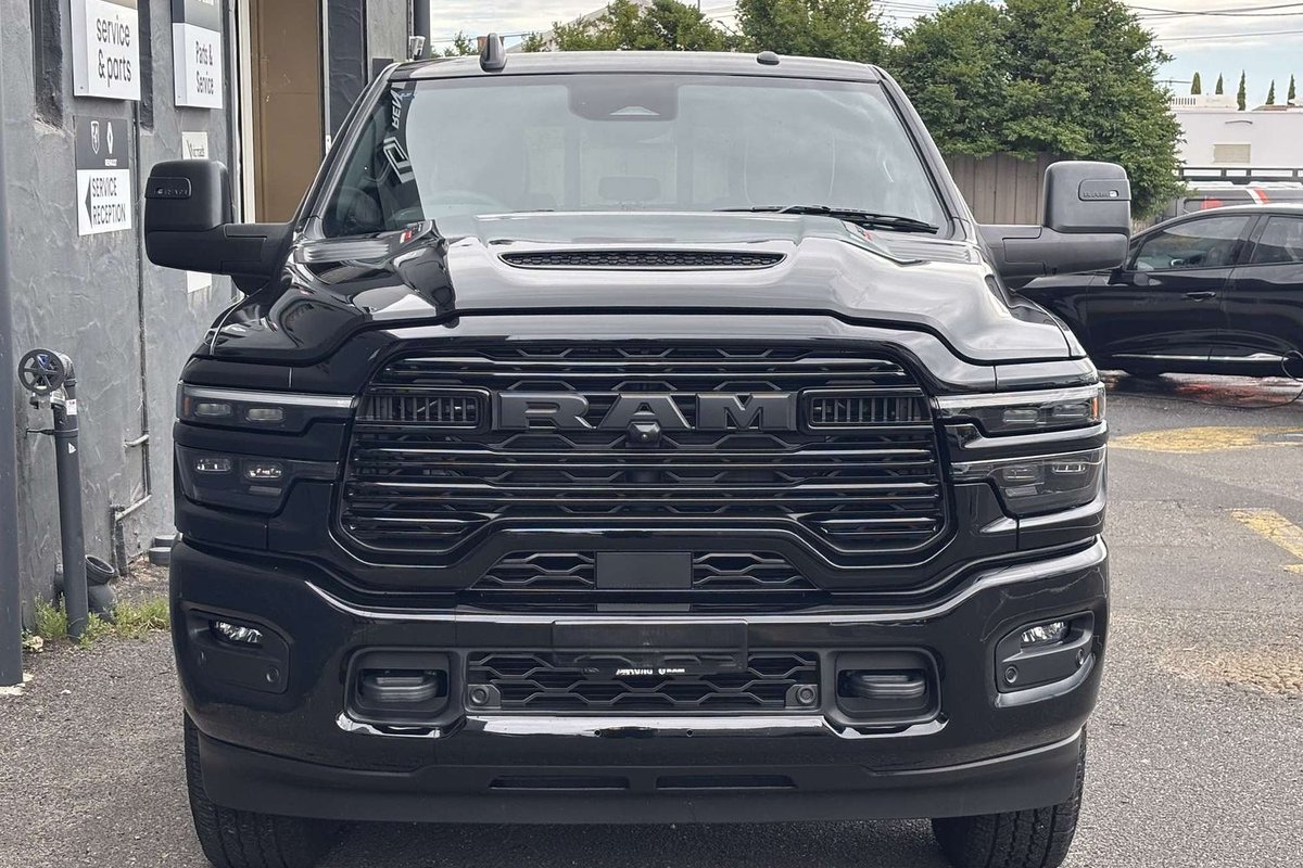 2026 RAM 2500 Laramie DJ MY26 4X4 Dual Range image 3