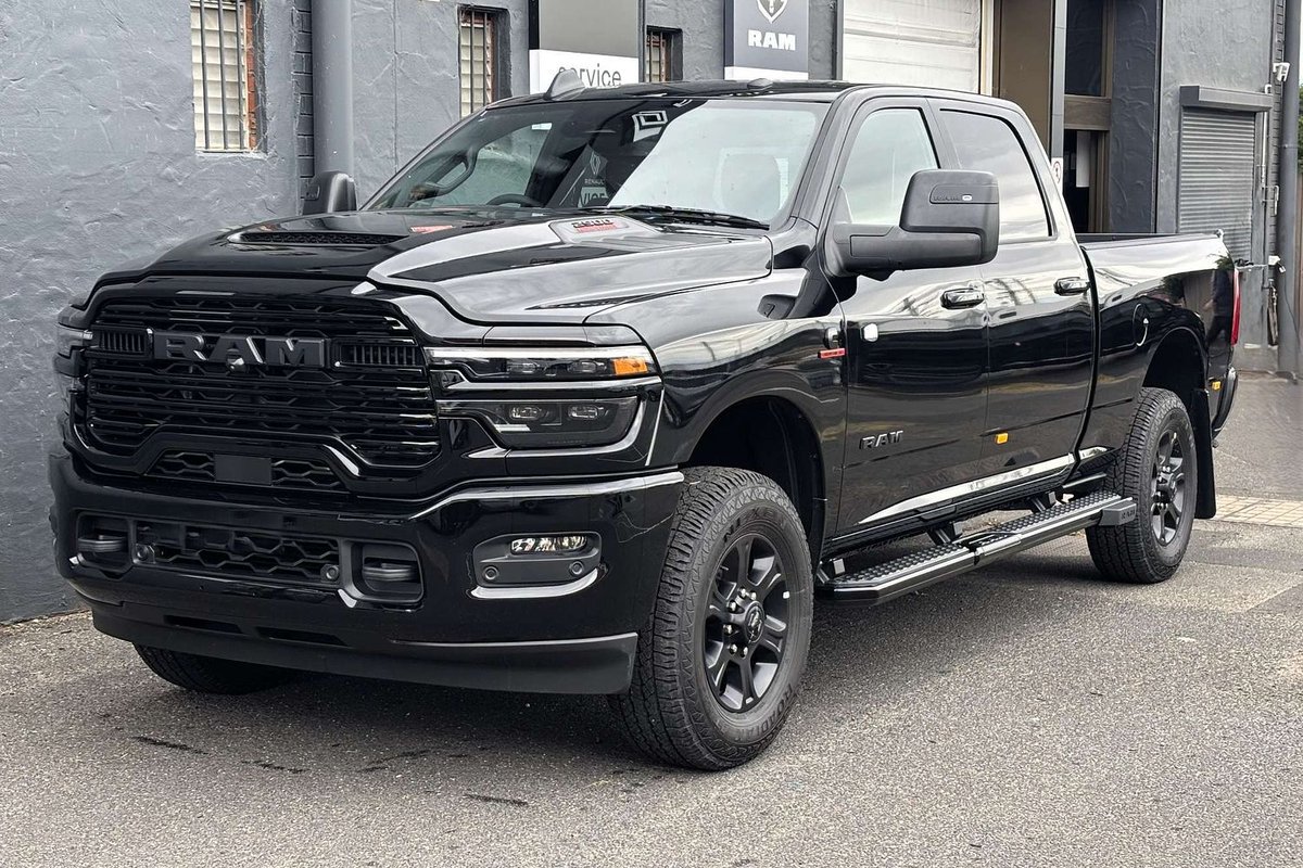 2026 RAM 2500 Laramie DJ MY26 4X4 Dual Range image 4