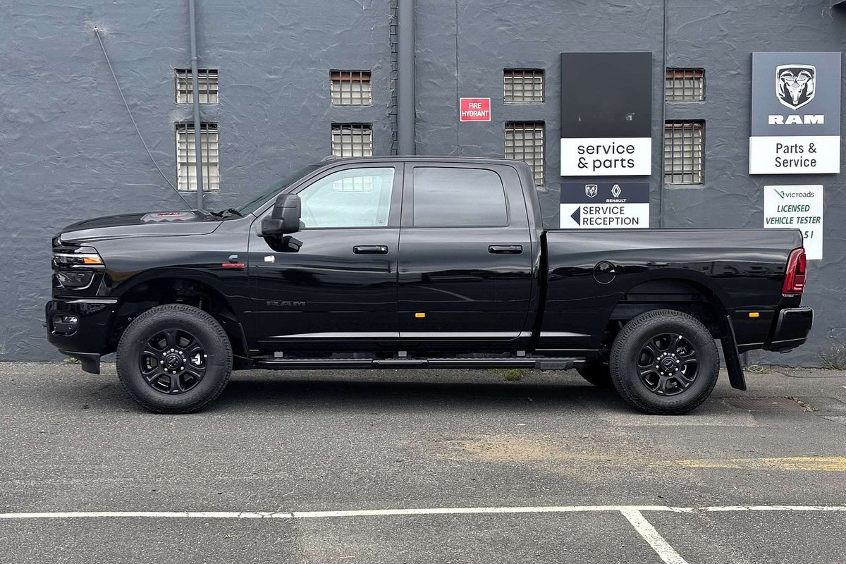 2026 RAM 2500 Laramie DJ MY26 4X4 Dual Range image 5